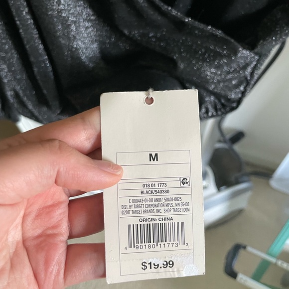 Sparkly low V neck long sleeve - Picture 5 of 5